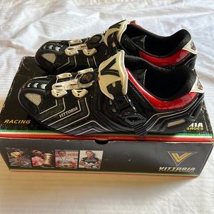 Vittoria cycling shoes, US 8